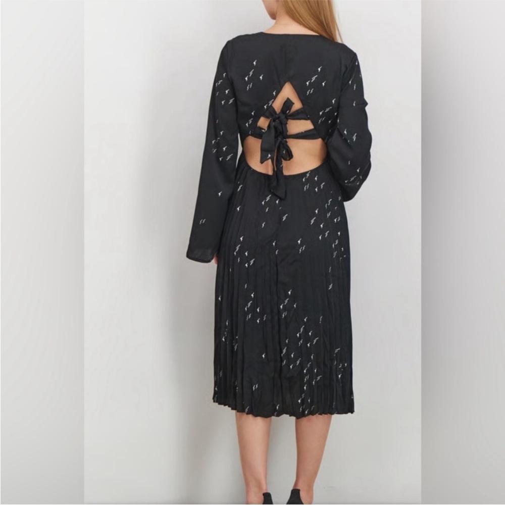 NWT Avec Les Filles Lighting Bolt Long Sleeve Pleated Dress Size 4 - Picture 2 of 10